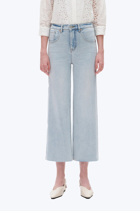 Light Wash High Rise Wide Leg Denim Jeans