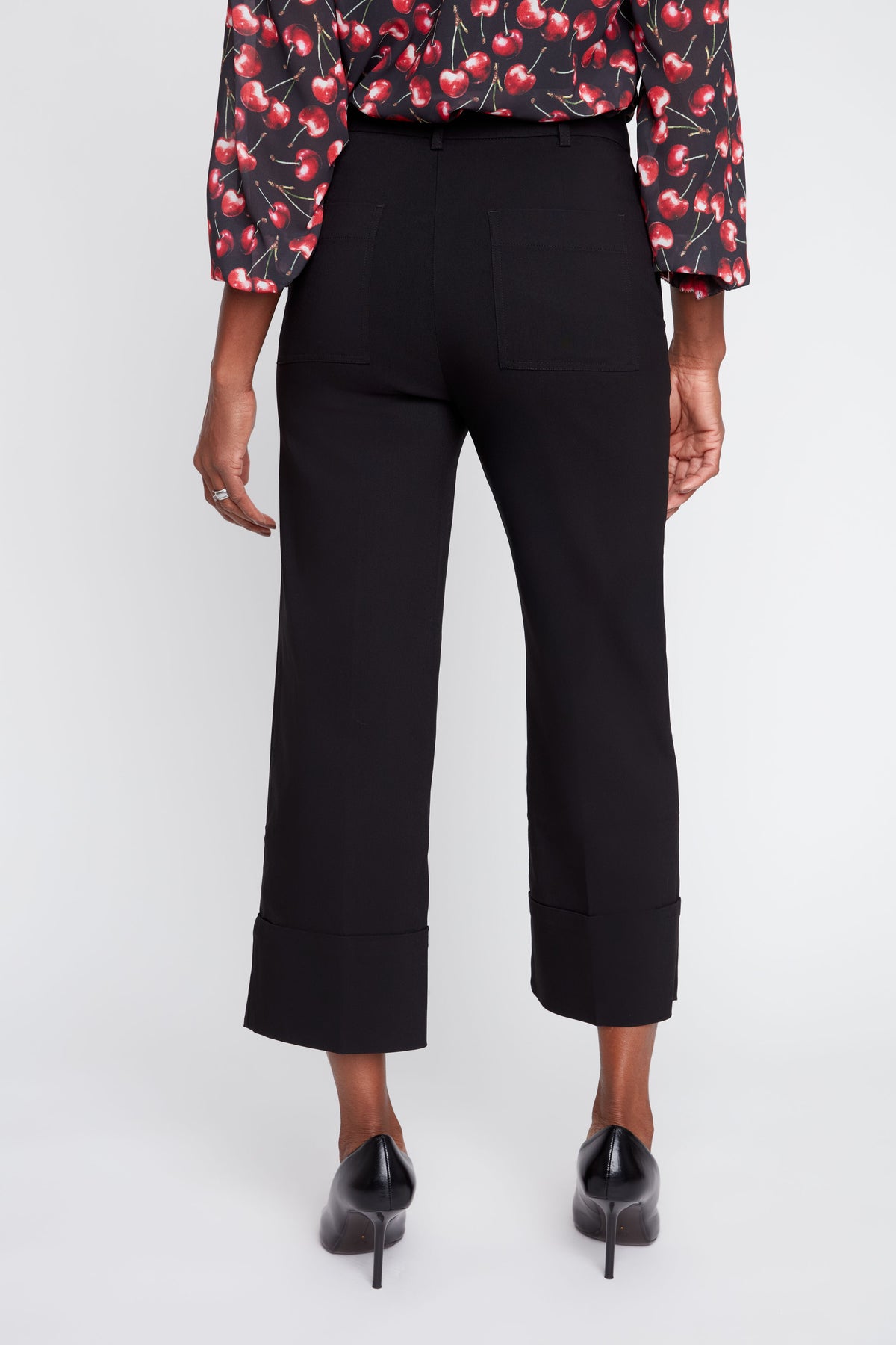Black Cropped Straight Pant